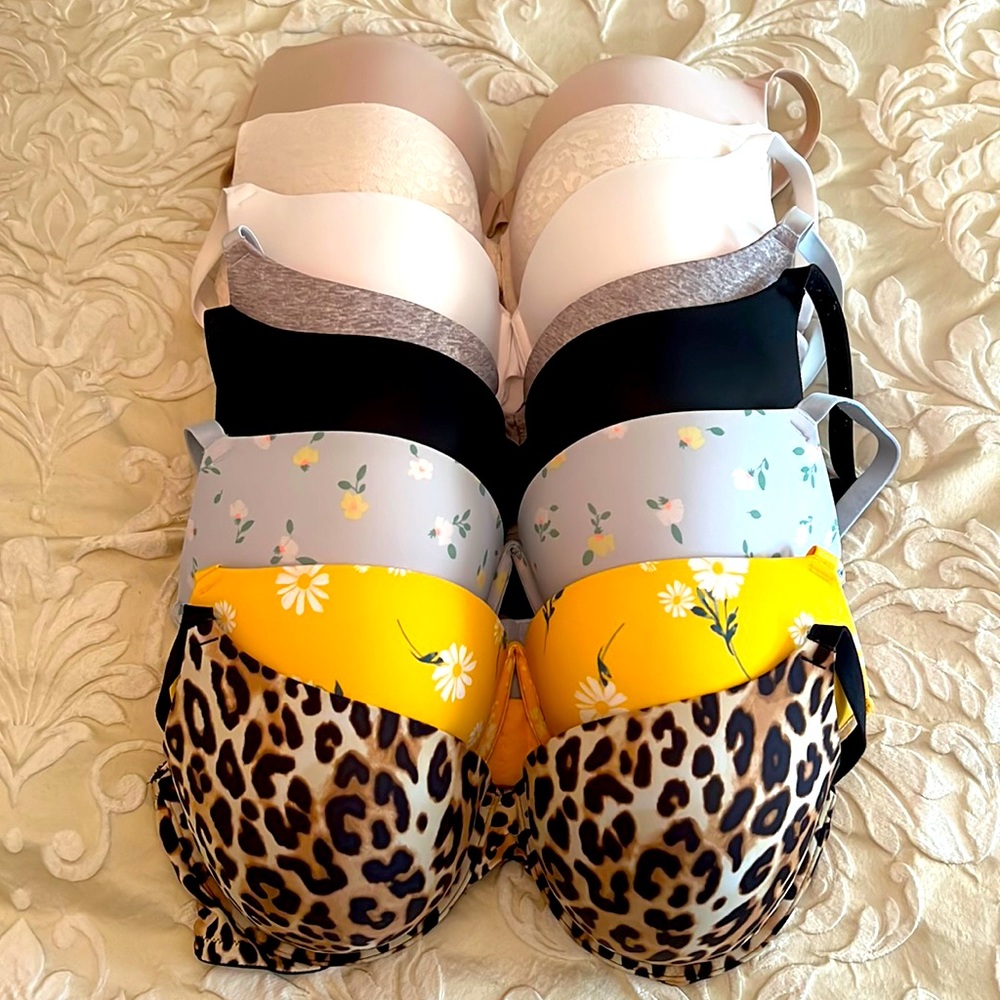 8 Victoria Secret Very Sexy Padded Push Up Underwire Bras 36DD 36E